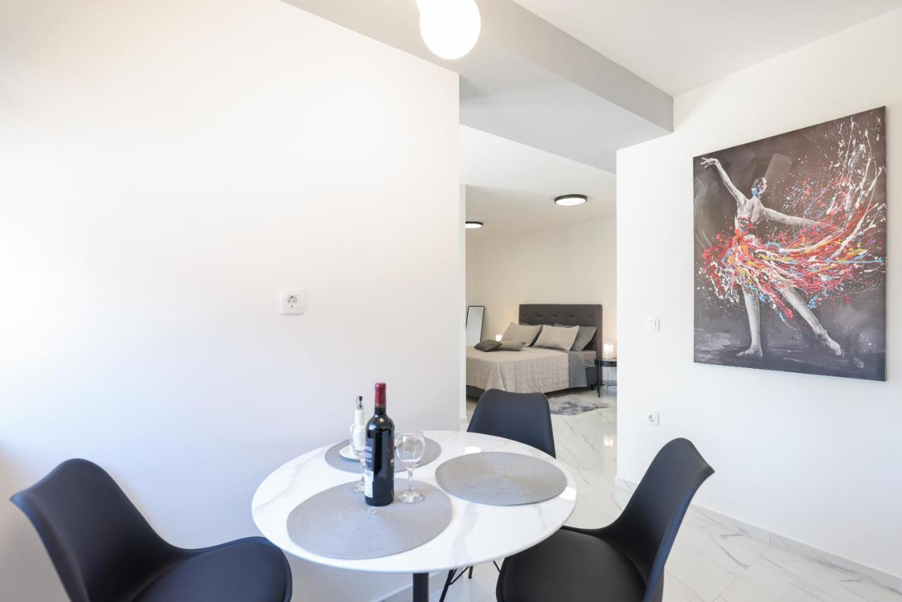 Studio Apartman Natale ซาดาร์ ภายนอก รูปภาพ