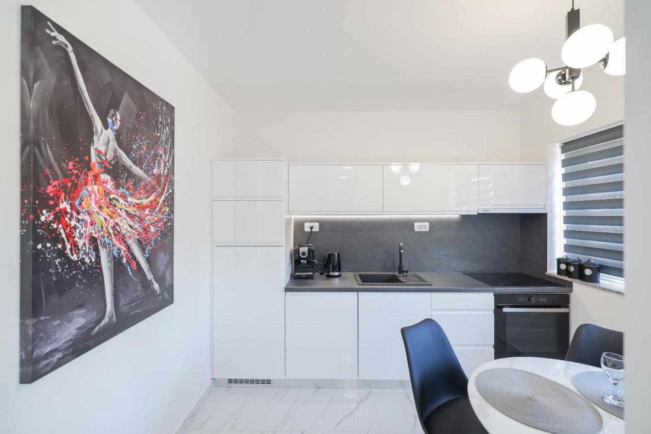 Studio Apartman Natale ซาดาร์ ภายนอก รูปภาพ
